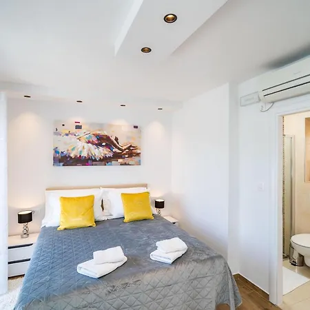 Ivanka * Zaton (Dubrovnik-Neretva)