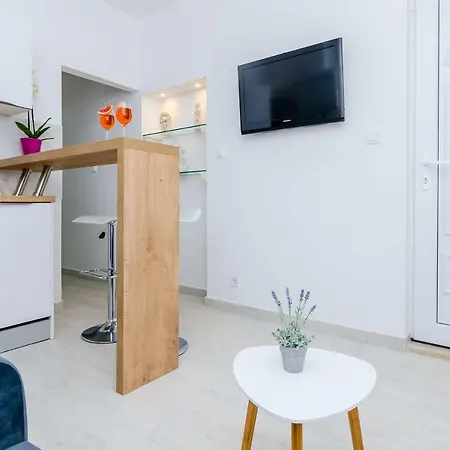 Ivanka * Zaton (Dubrovnik-Neretva)