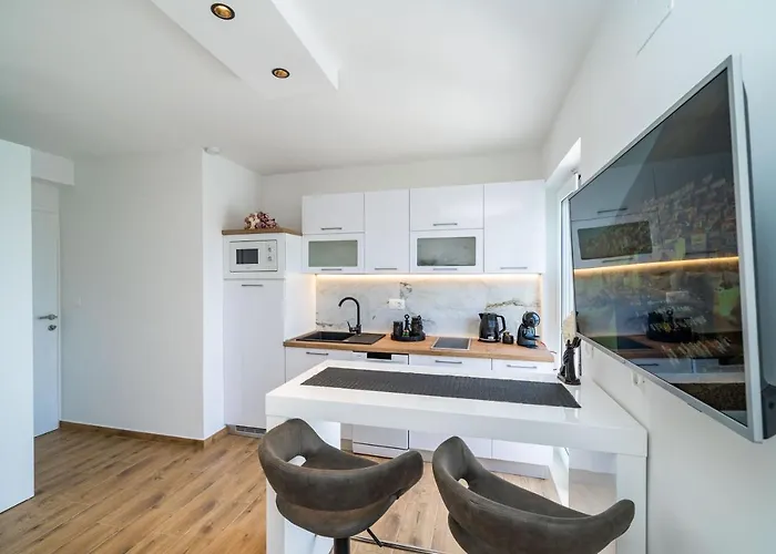 Ivanka Apartamento *