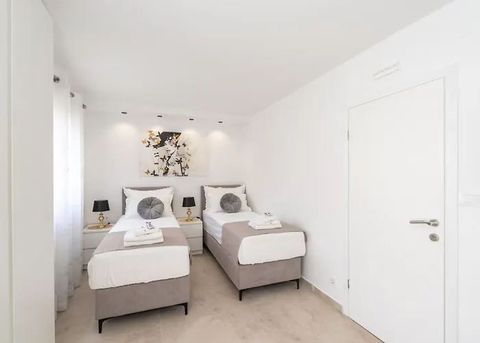 Ivanka Apartamento *
